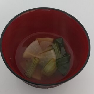 大根と小松菜味噌汁